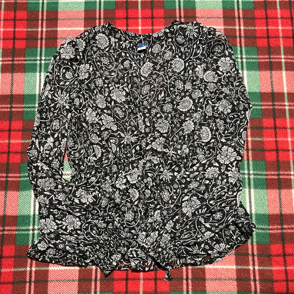 New without tags women’s blouse
